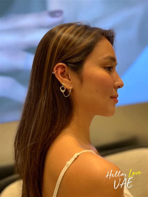 A Guide To Kathryn Bernardo's Ear Piercings (2022).